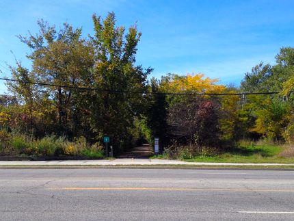 Start of the trail at Western Avenue