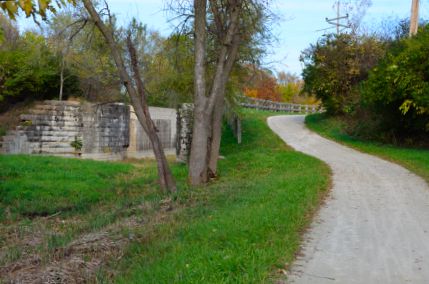 Dried out lock along the I&M canal trail