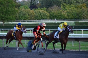 Horse Race with Cyclist