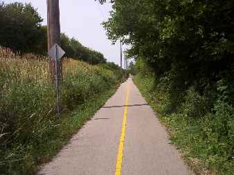 Bike path between Sterne's Woods  and McHenry